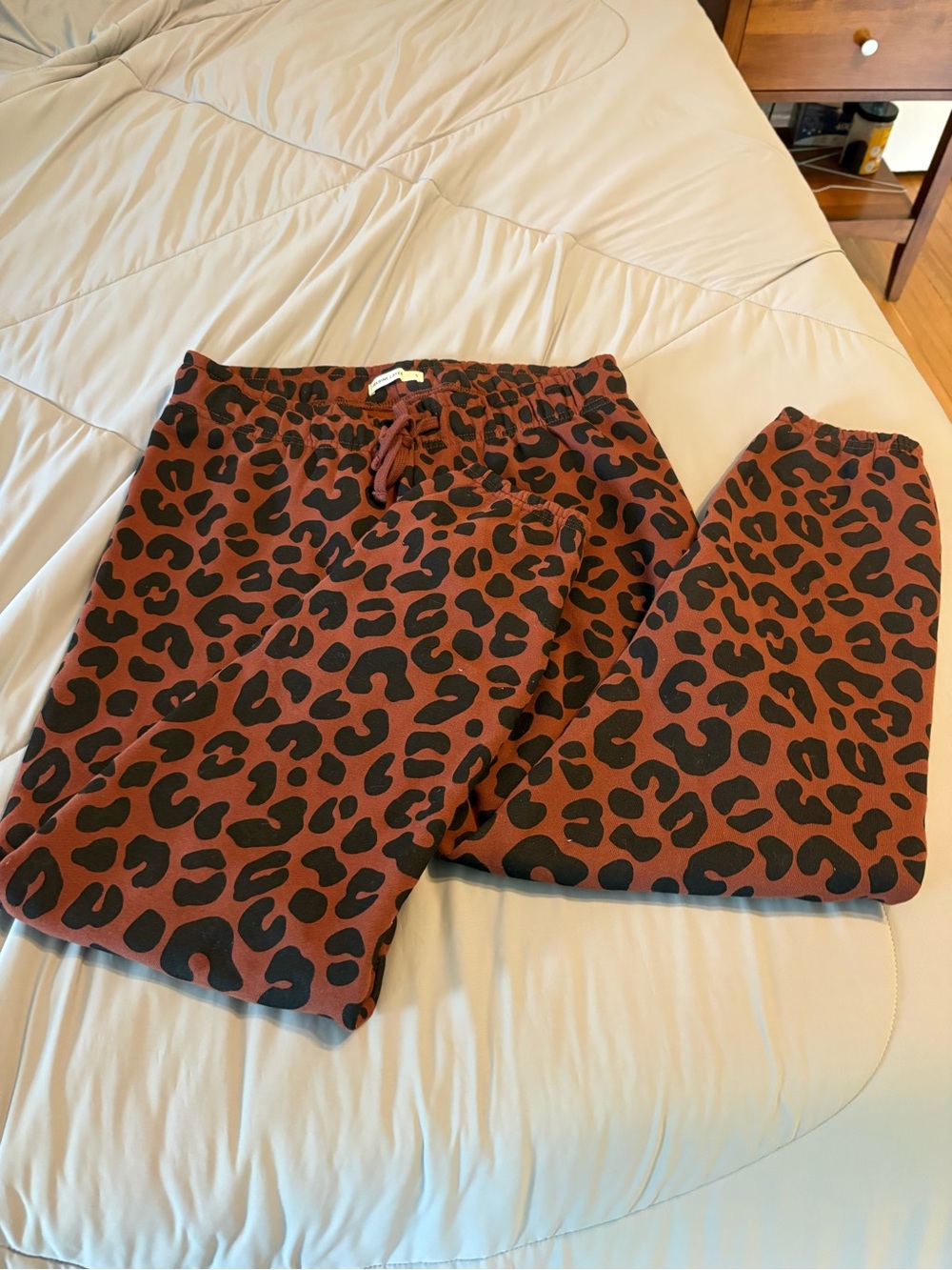 Marine Layer Small Leopard Sweatpants. Like New